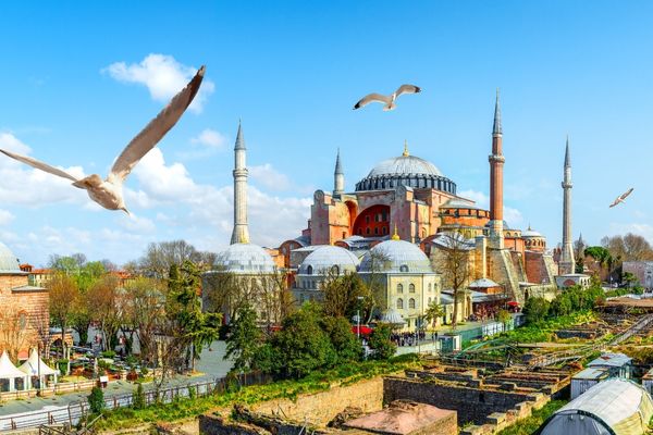 Hagia Sophia (Hagia Sophia):